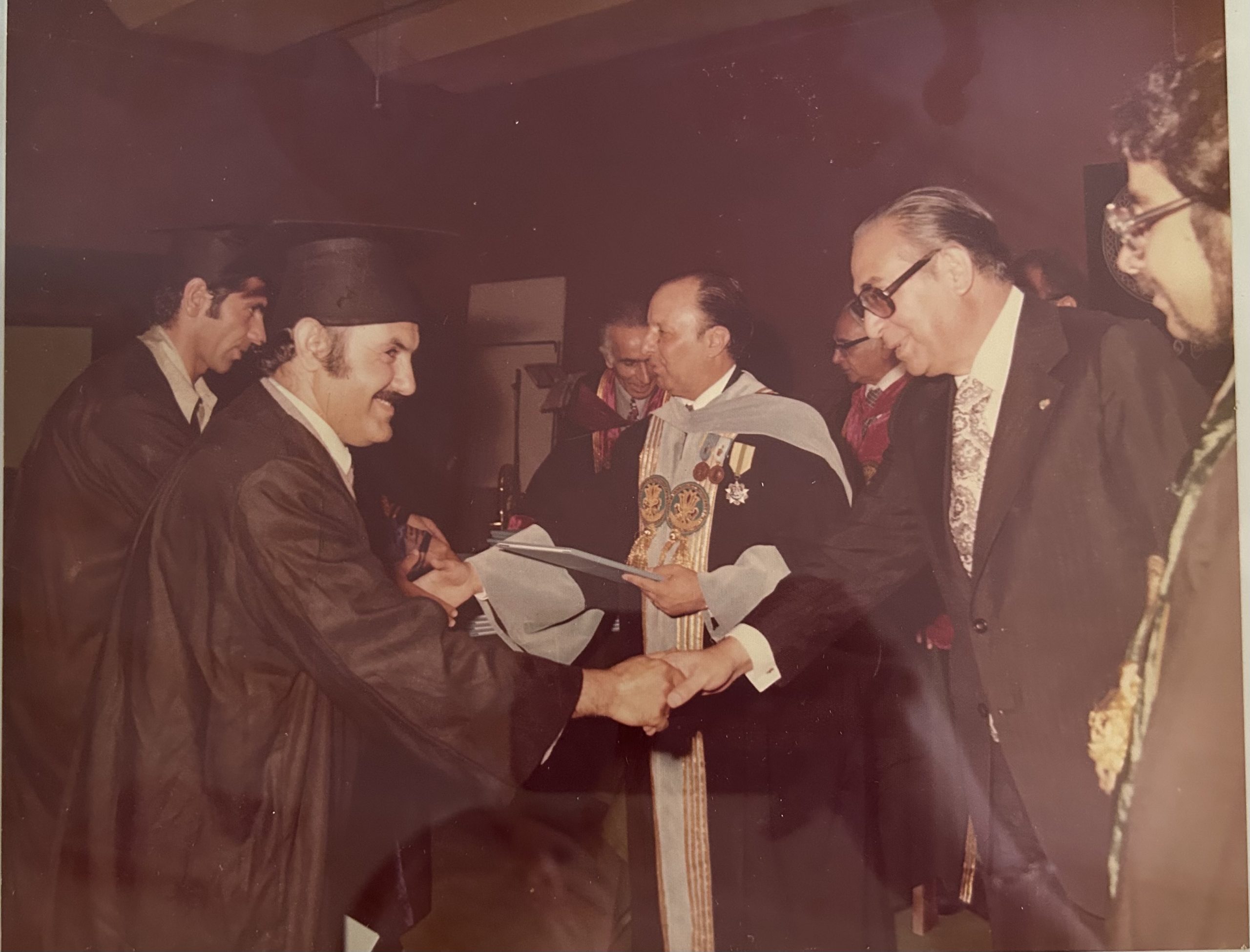 ایرج محبی